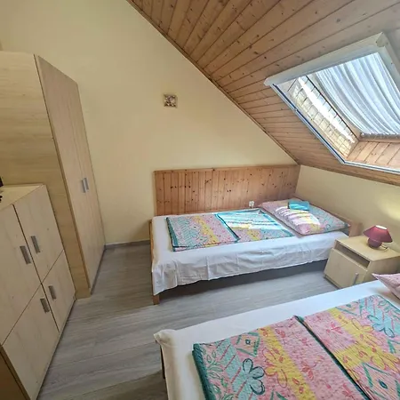 In 54574 Апартаменты