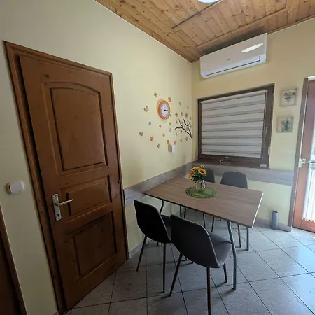 Apartment In 54574