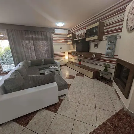 In 54574 Апартаменты