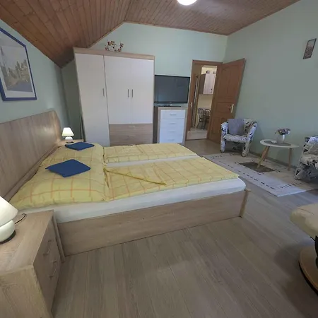In 54574 Apartment *